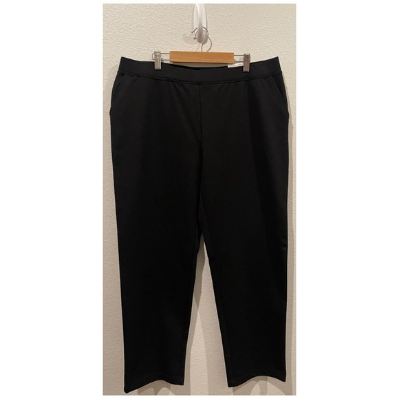 CHICO'S Pockets Black Cropped Pants - Picture 1 of 5